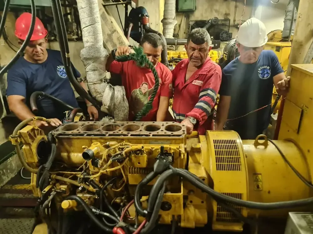 Industrial Machinery & Engines - 4
